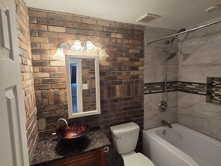3643 E Ludlow Dr — Photo 10