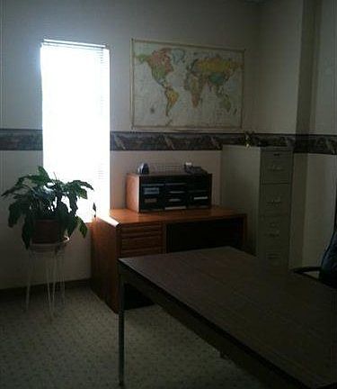 5th image of 1413 Quaker Cir