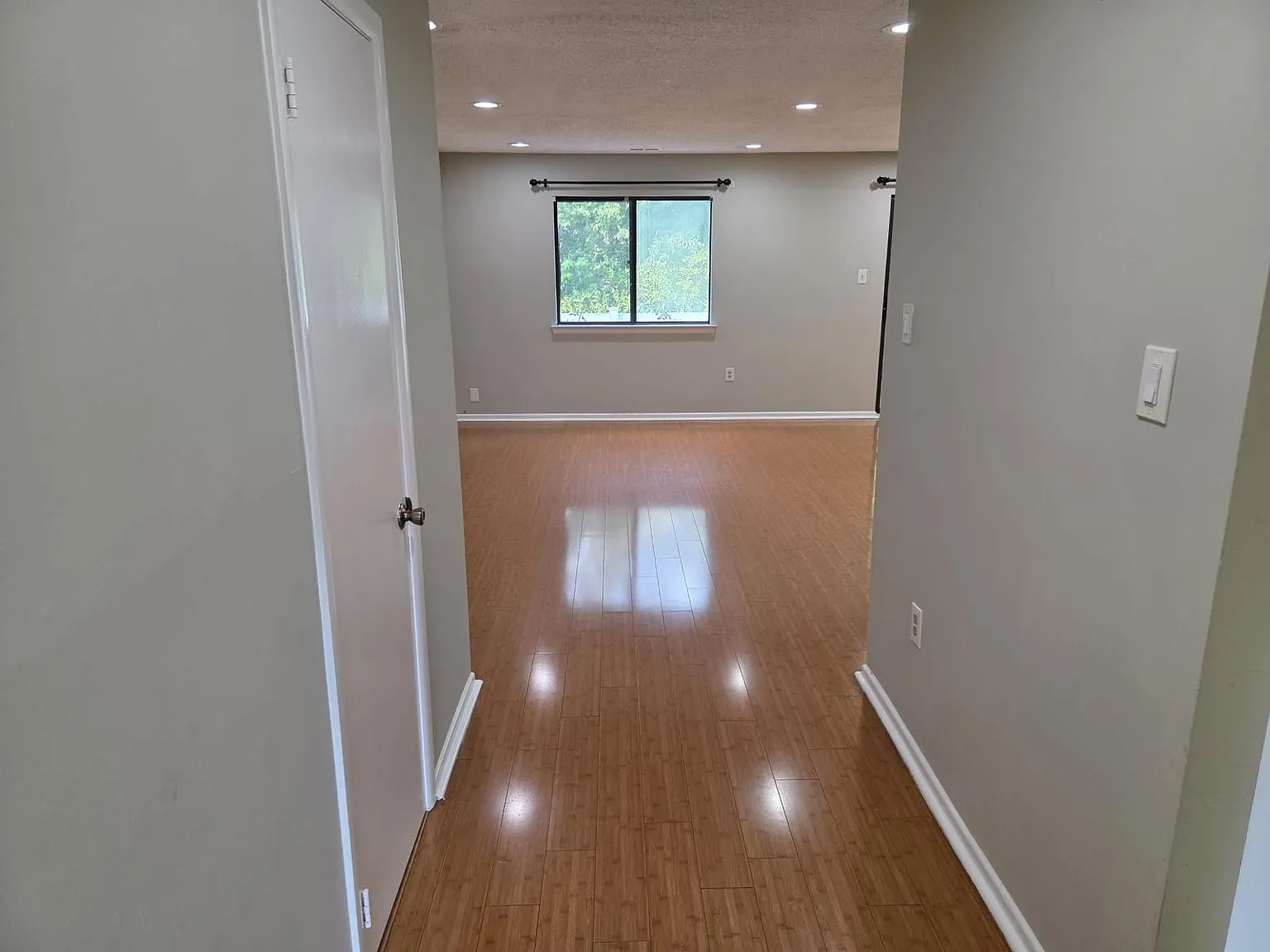 3 bed, 2.5 bath, 1750 sqft, $3,250 — Photo 4