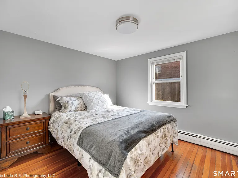 31 Monroe St #4 — Photo 16
