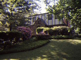 50 Rugby Rd, Manhasset, NY 11030