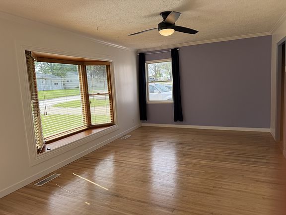 5th image of 1 Cottonwood St