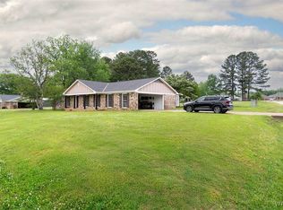 2996 Meadow St, Northport, AL 35475