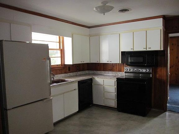 3rd image of 1009 Norcross Dr