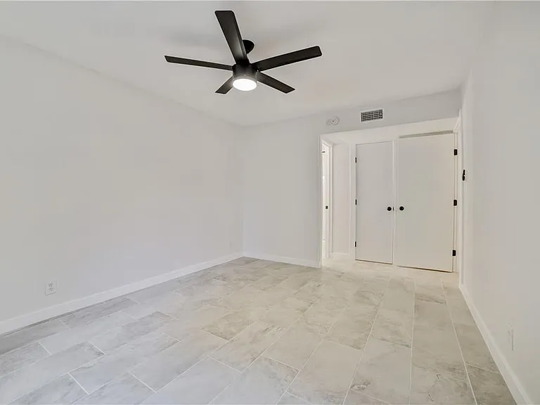 2600 Penny Ln #118 — Photo 16