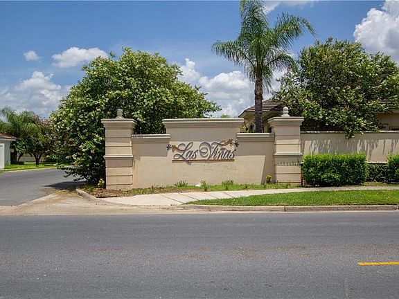 3rd image of 1009 E Covina Ave