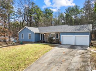 121 Rustic Way Ln, Mooresville, NC 28117