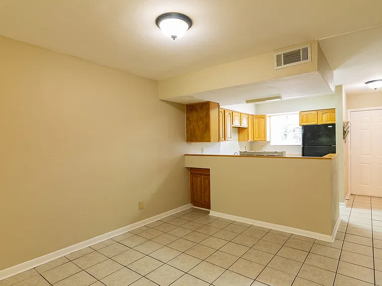 4411 SW 34th St #702 — Photo 9