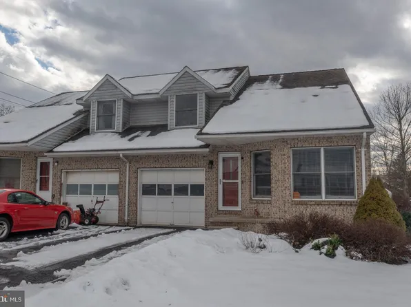 2 Bells Ln, Tyrone, PA 16686