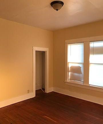 5th image of 1702 Stillman Ave