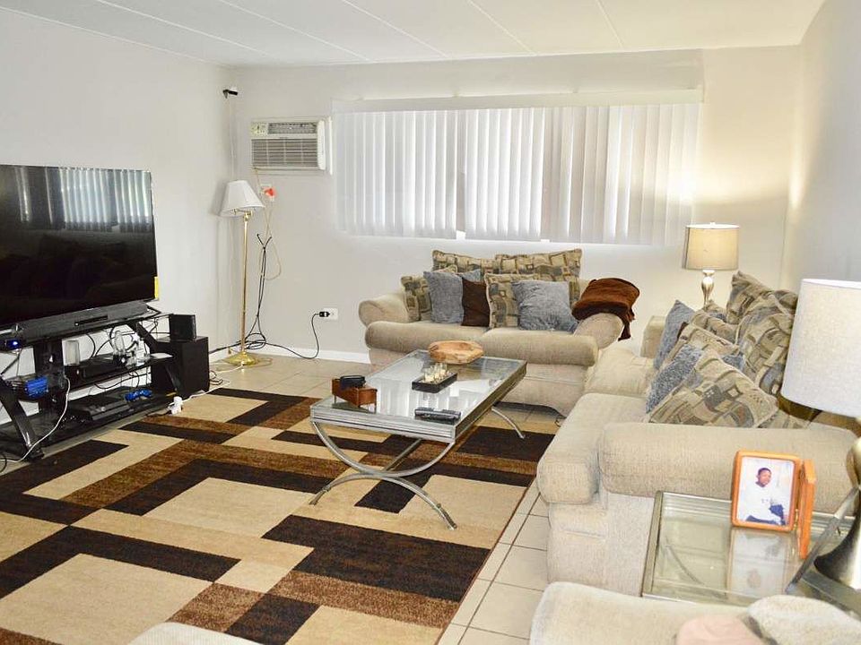 1st image of 18361 Glen Oak Ave APT A