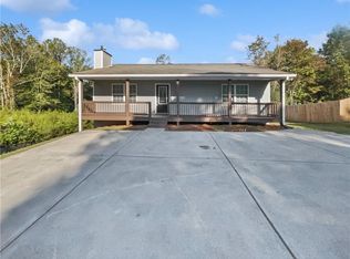 6105 Crystal Cove Trl, Gainesville, GA 30506