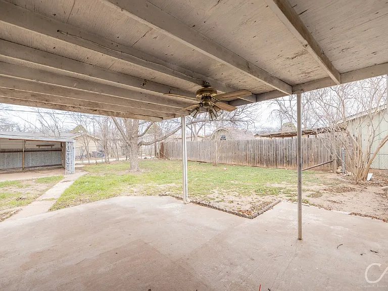 2902 Bennett Dr — Photo 15