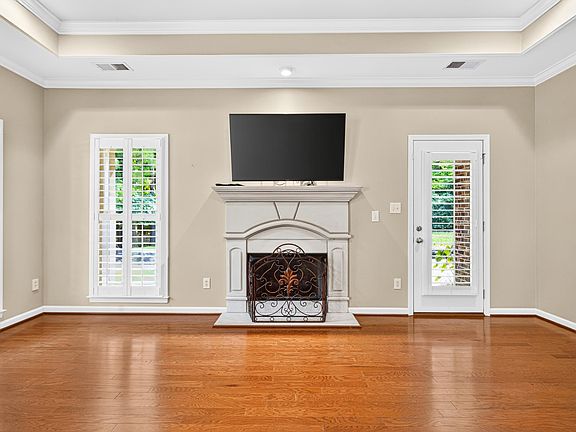 4th image of 3600 Courtyard Ln