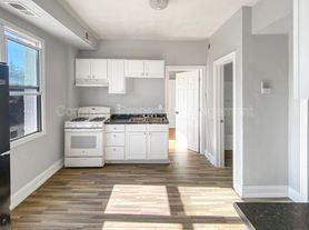 812 Butterworth St SW, Grand Rapids, MI