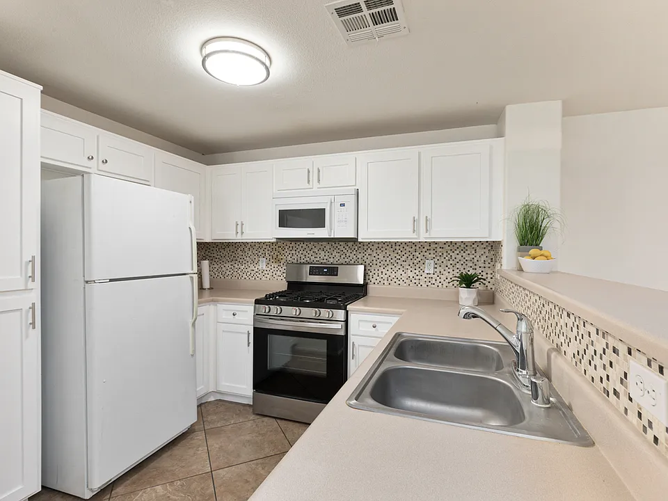 31399 Taylor Ln