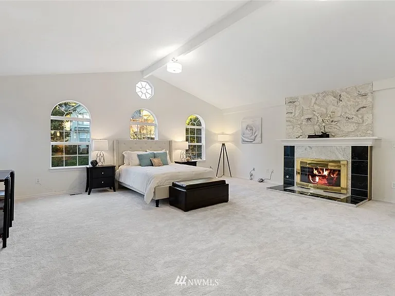 14723 SE 63rd Pl — Photo 3