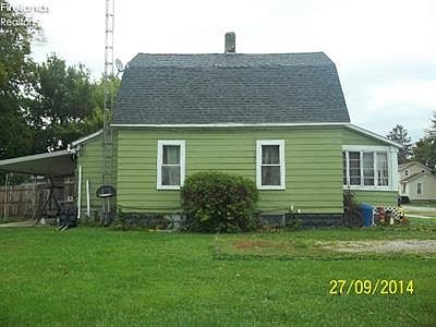 4th image of 1416 Moore St