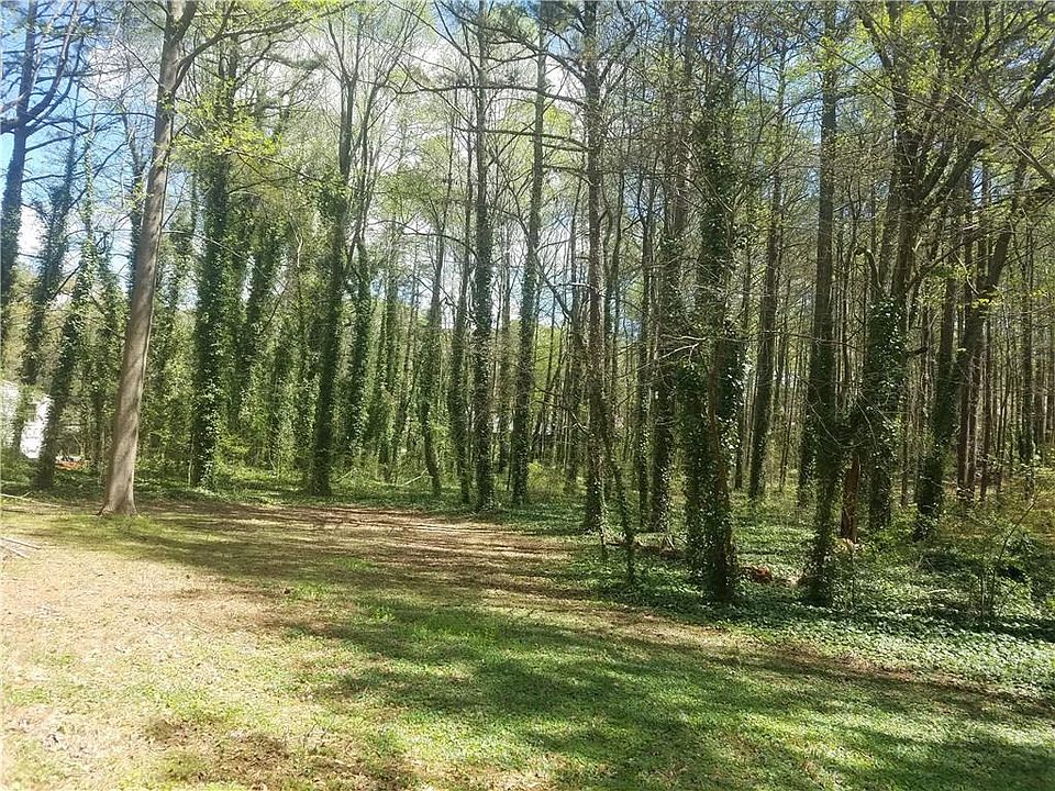 2nd image of 3970 Sandy Plains Rd