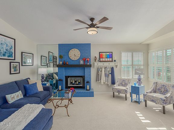 5th image of 325 E CAMPO BELLO Drive