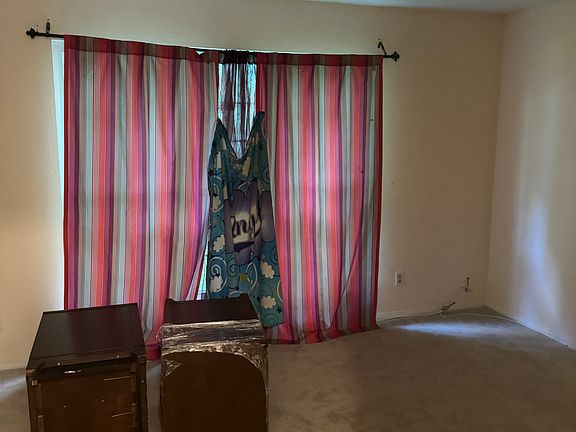 5th image of 602 Squire Ln Unit A