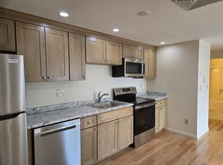 996 East St #11, Walpole, MA 02081