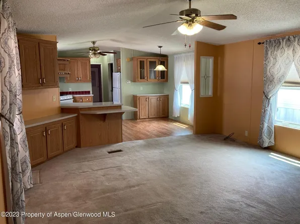 200 W 20th St Trailer B27, Rifle, CO 81650