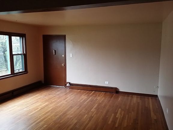3rd image of 35 King Arthur Ct APT 10