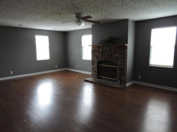 5th image of 2824 Beaverwood Dr