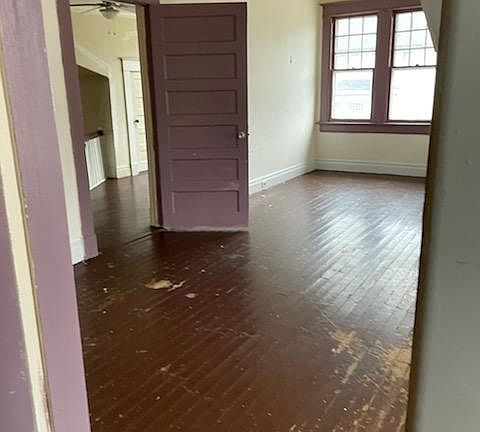 5th image of 230 Villa St