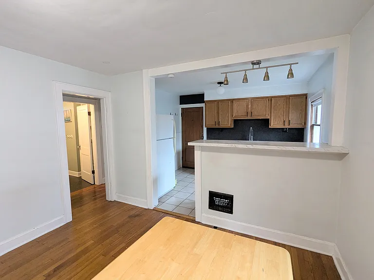 2761 Indianola Ave #2761 — Photo 6