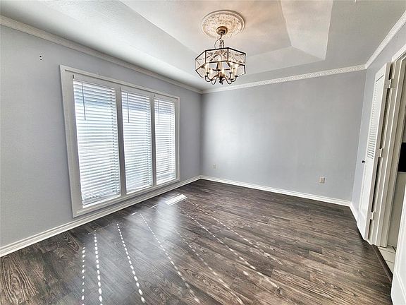 5th image of 6907 Middle Cove Dr