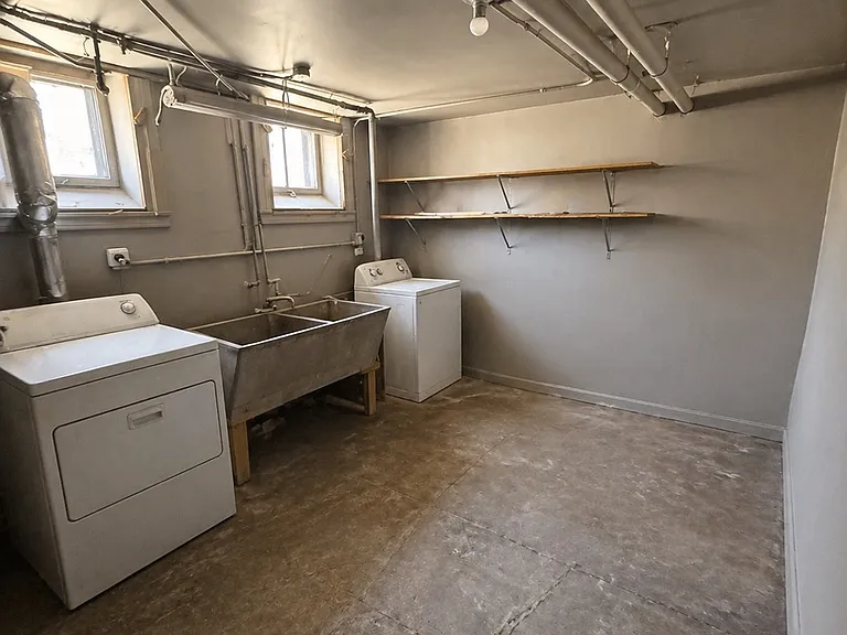 873 W Laurel Ave — Photo 9