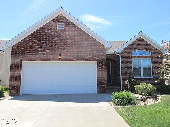 3rd image of 33 Crista Ann Ct