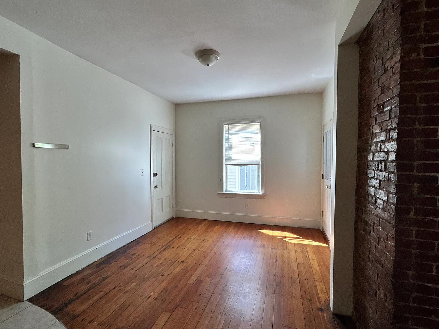 3 bed, 2.0 bath, $3,495 — Photo 2
