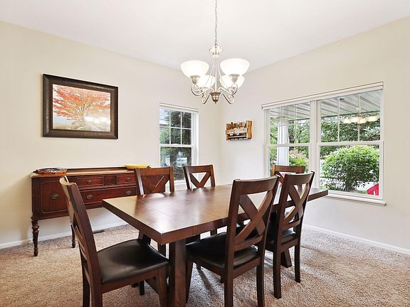 4th image of 10589 Watersedge Ln