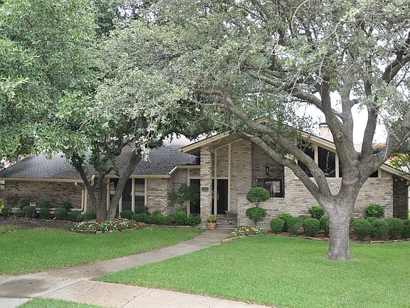 3rd image of 2413 Fairview Dr