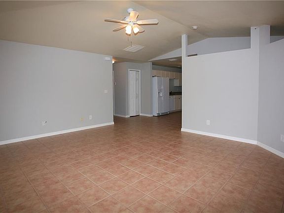 4th image of 3963 20th St W