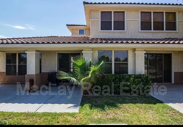 2290 N 135th Dr — Photo 19
