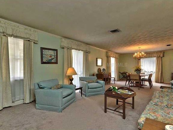 4th image of 4202 W Platt St