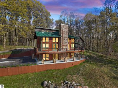 8356 W 38th Rd, Cadillac, MI, 49601