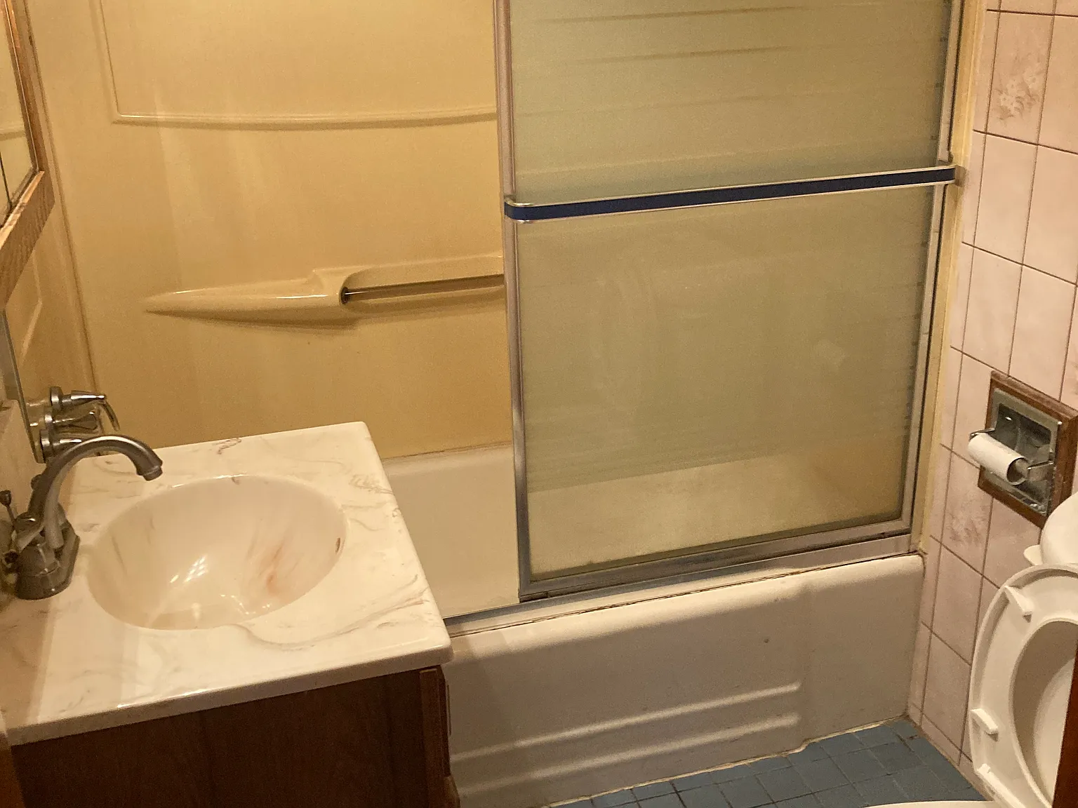 2 bed, 760 sqft, $890 — Photo 3