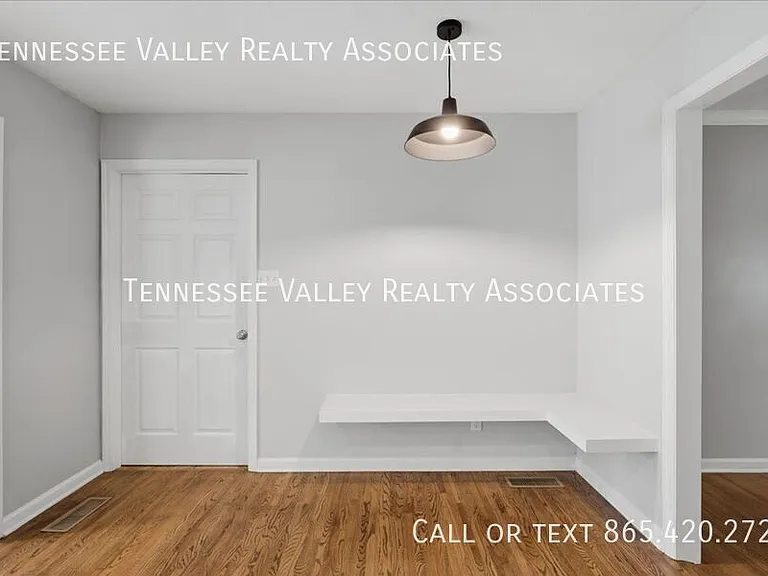 729 Waco Rd — Photo 11