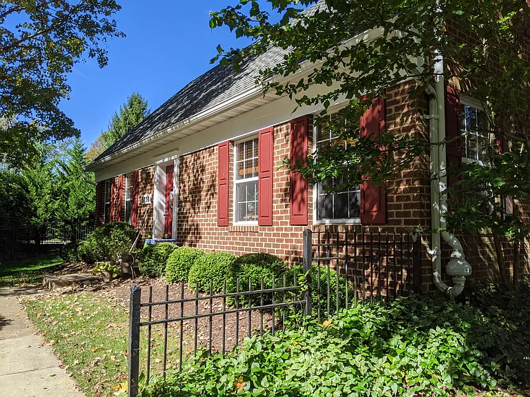 9758 Pleasant Gate Ln — Photo 28