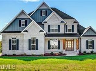 4041 Estate Dr, Lewisville, NC 27023