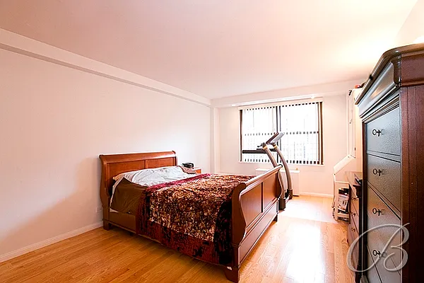 Sold by Bellmarc Realty | media 12