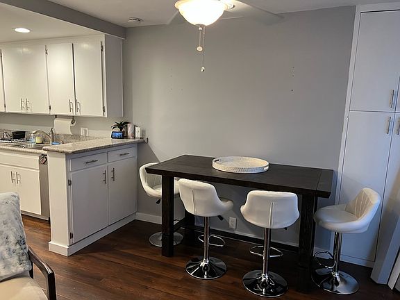 3rd image of 3770 Crown Point Dr Unit 104
