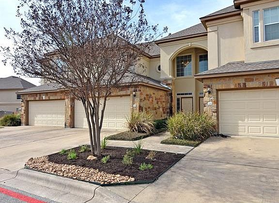3rd image of 1101 Parmer Ln APT 217