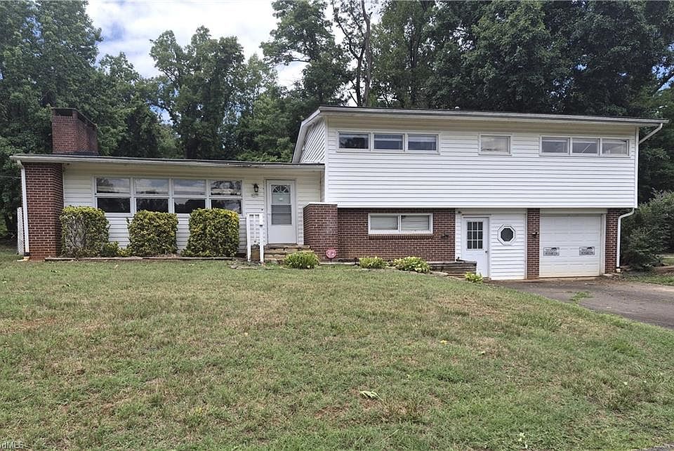 1st image of 6230 Stanleyville Dr