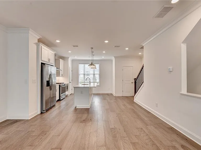 603 Millcroft Blvd — Photo 15